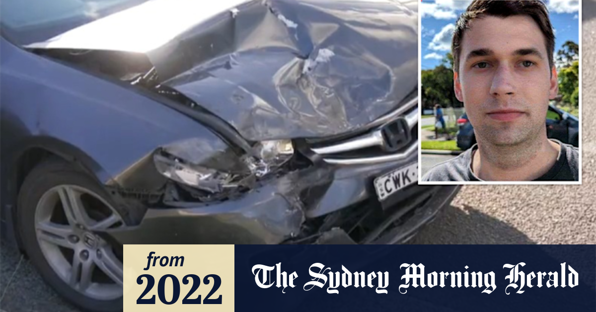 Video Probationary constable sacked after he was allegedly caught